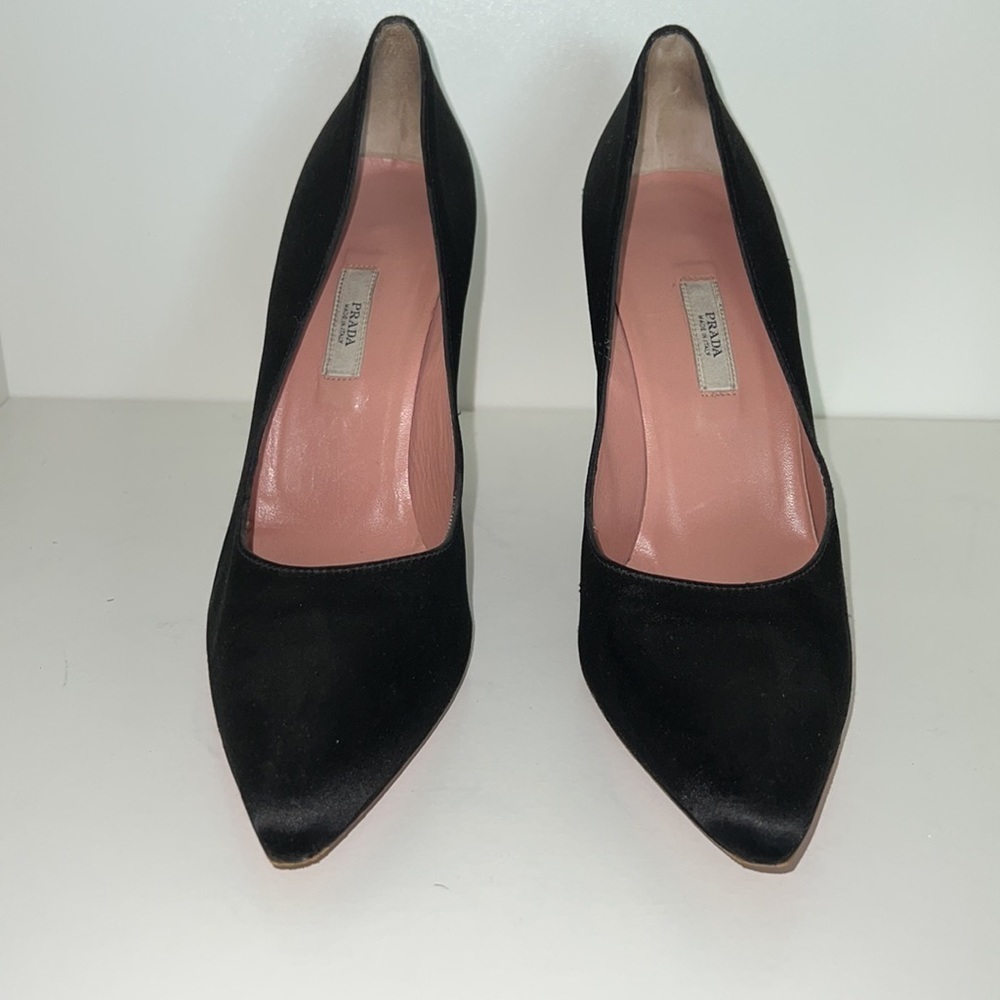 Prada BLACK SATIN PUMP